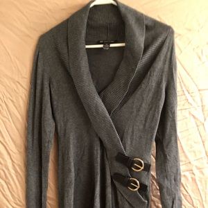 NWOT V-neck Sweater top by INC